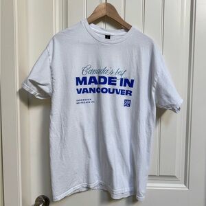 Unisex Vancouver Whitecaps FC White Graphic T-Shirt. Size L